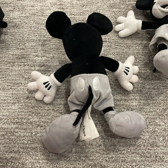 Disney and Star Wars small stuffies. Lot of 5 - Picture 6 of 9